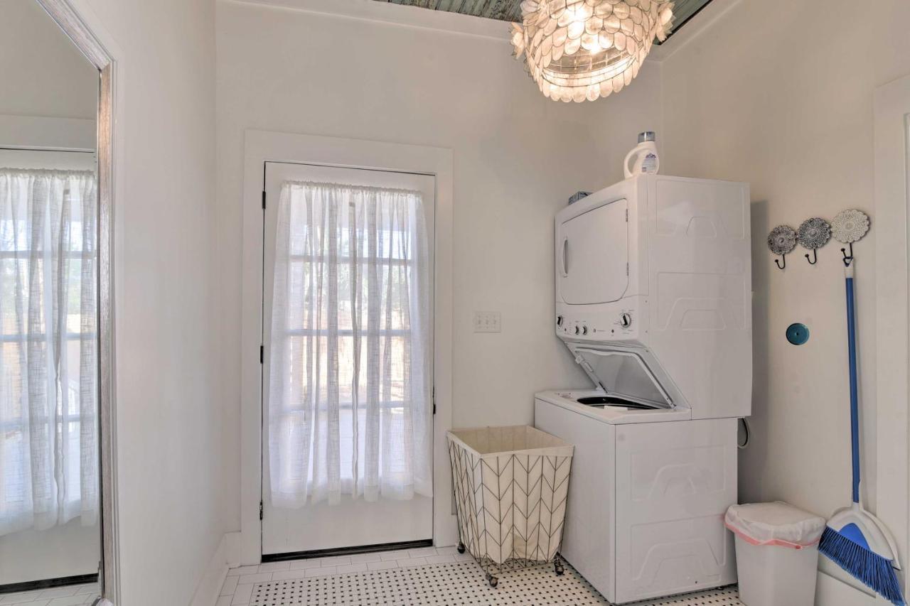 Bright Galveston Cottage Close To Beach And Strand Kültér fotó