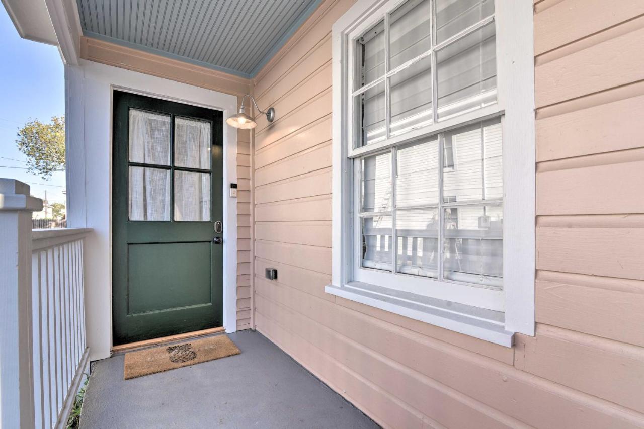 Bright Galveston Cottage Close To Beach And Strand Kültér fotó